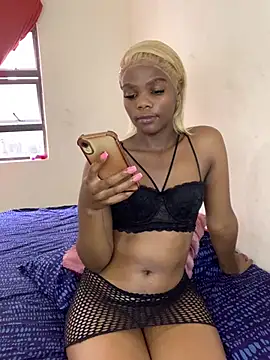 Snapshot of Lady-Amina chatting on 02.01.26 Lady-Amina online show from 02.01.26