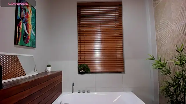 Snapshot of AustinJones_ chatting on 10.05.25 AustinJones online show from 10.05.25