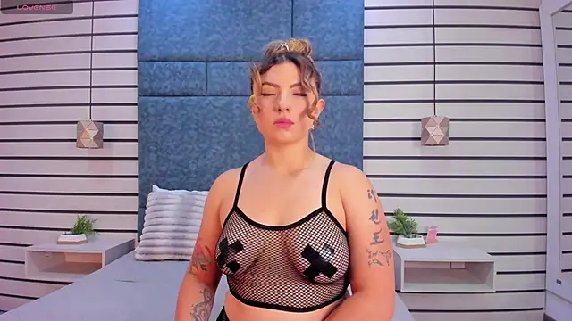 NatyLeone online show from 11.05.25