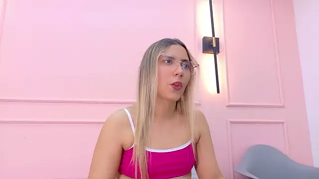 MaddieTease online show from 02.02.26