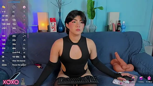 Creamy Angelo online show from 12.18.25