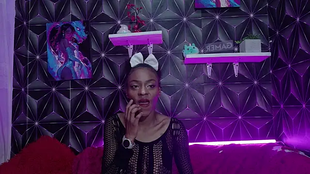 Shantall ks online show from 09.19.25