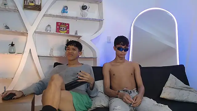 BEAUTY BOYS1 online show from 10.01.25