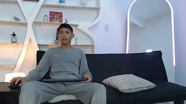 BEAUTY BOYS1 online show from 10.22.25