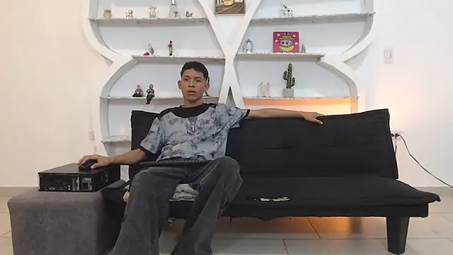 BEAUTY BOYS1 online show from 11.22.25