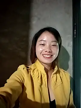 Snapshot of milo123-xx chatting on 10.06.25 milo123-xx online show from 10.06.25