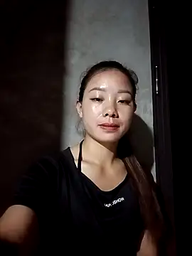 Snapshot of milo123-xx chatting on 10.11.25 milo123-xx online show from 10.11.25