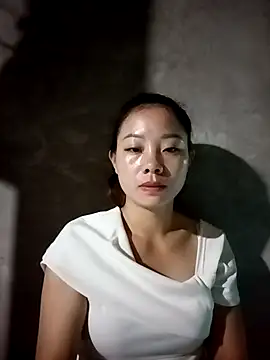 Snapshot of milo123-xx chatting on 10.13.25 milo123-xx online show from 10.13.25