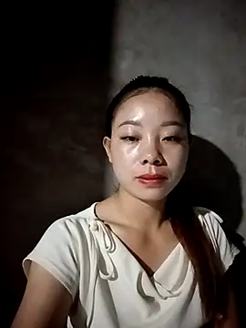 Snapshot of milo123-xx chatting on 10.14.25 milo123-xx online show from 10.14.25