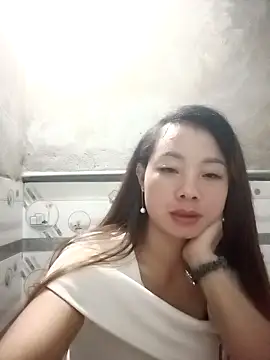 Snapshot of milo123-xx chatting on 10.23.25 milo123-xx online show from 10.23.25