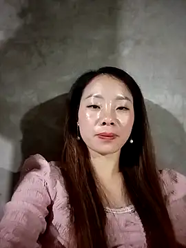 Snapshot of milo123-xx chatting on 10.26.25 milo123-xx online show from 10.26.25