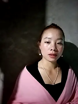 Snapshot of milo123-xx chatting on 11.05.25 milo123-xx online show from 11.05.25