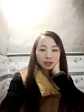 Snapshot of milo123-xx chatting on 11.05.25 milo123-xx online show from 11.05.25