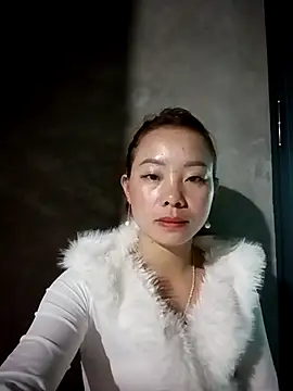 Snapshot of milo123-xx chatting on 11.06.25 milo123-xx online show from 11.06.25