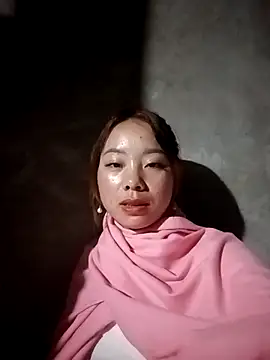 Snapshot of milo123-xx chatting on 11.08.25 milo123-xx online show from 11.08.25