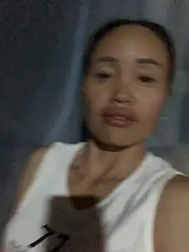 Snapshot of rosa-1200 chatting on 09.25.25 rosa-1200 online show from 09.25.25