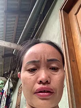 Snapshot of rosa-1200 chatting on 10.03.25 rosa-1200 online show from 10.03.25