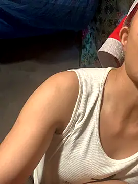 Snapshot of rosa-1200 chatting on 10.06.25 rosa-1200 online show from 10.06.25