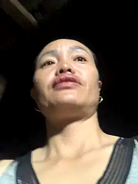 Snapshot of rosa-1200 chatting on 10.11.25 rosa-1200 online show from 10.11.25