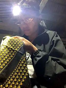 Snapshot of rosa-1200 chatting on 10.14.25 rosa-1200 online show from 10.14.25