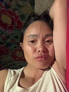 Snapshot of rosa-1200 chatting on 10.15.25 rosa-1200 online show from 10.15.25