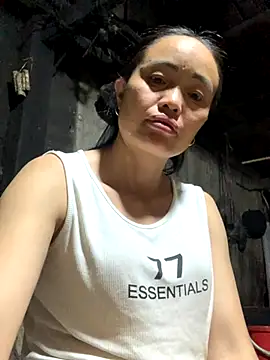 Snapshot of rosa-1200 chatting on 10.17.25 rosa-1200 online show from 10.17.25