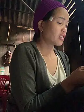 Snapshot of rosa-1200 chatting on 11.04.25 rosa-1200 online show from 11.04.25