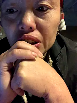 Snapshot of rosa-1200 chatting on 11.06.25 rosa-1200 online show from 11.06.25