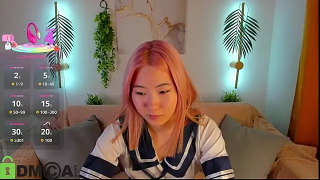 Snapshot of Aisi_18 chatting on 10.17.25 Aisi 18 online show from 10.17.25