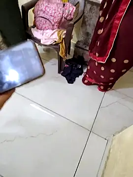 Hot modal online show from 04.18.26