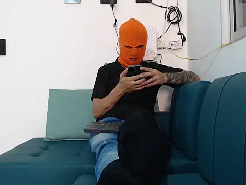 Snapshot of Warmteam777 chatting on 09.28.25 Warmteam777 online show from 09.28.25