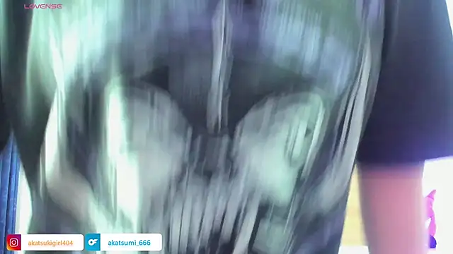 Snapshot of Akatsumi_ chatting on 10.28.25 Akatsumi online show from 10.28.25