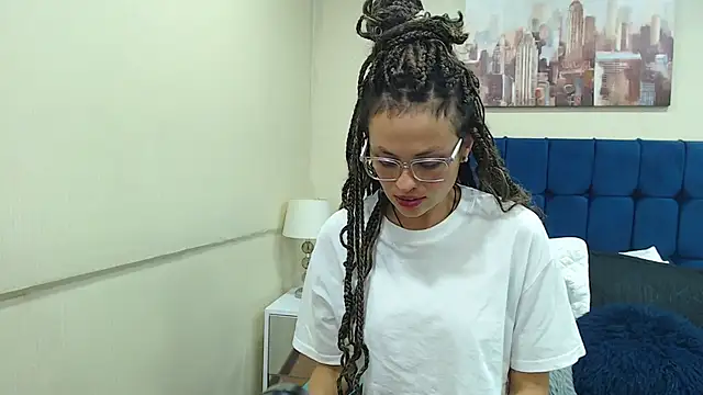 LisaBlair  online show from 09.18.25