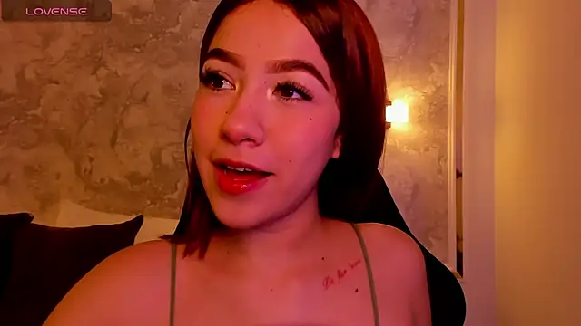 doll eyees  online show from 09.11.25