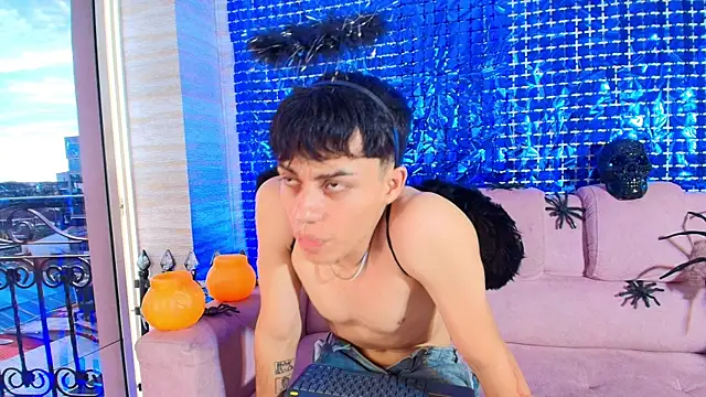 Dani rivass online show from 10.15.25