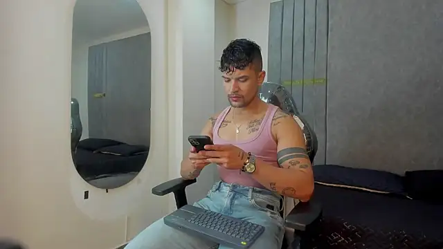 thiago luxx online show from 09.18.25