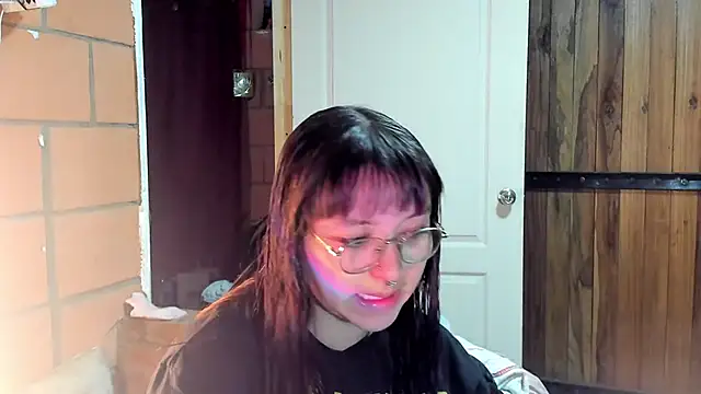 Violetaa Leee online show from 09.18.25
