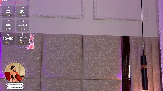 Snapshot of Martina-Roberts- chatting on 09.30.25 Martina-Roberts- online show from 09.30.25