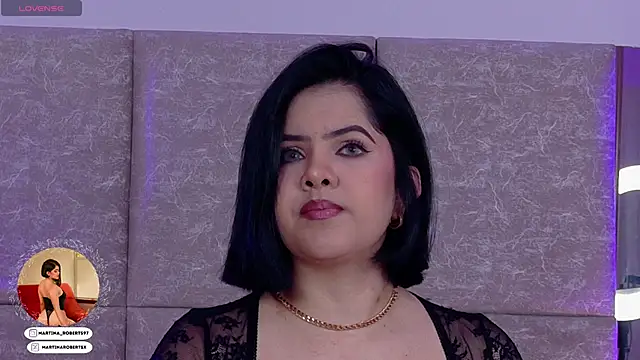 Snapshot of Martina-Roberts- chatting on 10.23.25 Martina-Roberts- online show from 10.23.25