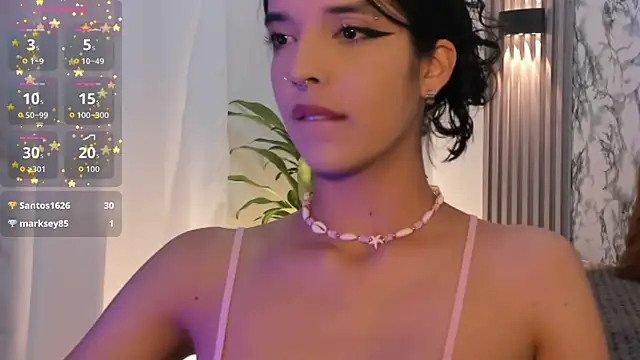 Snapshot of ChloeeMason chatting on 10.09.25 ChloeeMason online show from 10.09.25