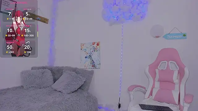 Snapshot of milfAaura chatting on 10.08.25 milfAaura online show from 10.08.25