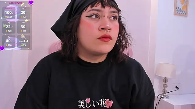 mia yeager online show from 10.12.25