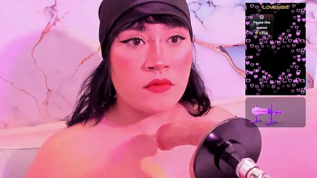 mia yeager online show from 10.15.25