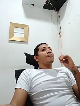 Snapshot of JoaoSalgado chatting on 06.11.26 JoaoSalgado online show from 06.11.26