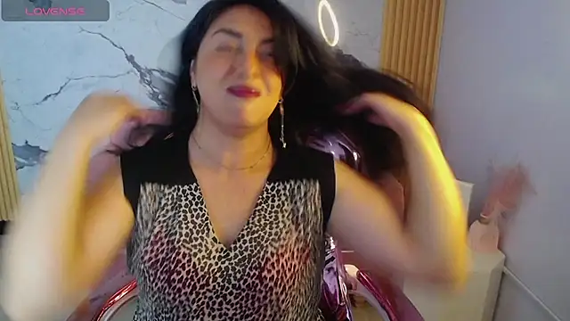 Snapshot of tamara_ch1 chatting on 10.02.25 tamara ch1 online show from 10.02.25