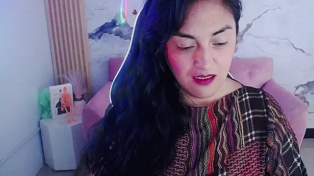 Snapshot of tamara_ch1 chatting on 10.19.25 tamara ch1 online show from 10.19.25