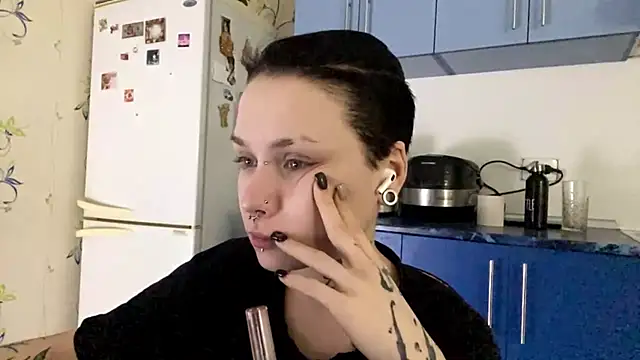 CandaceBlaze online show from 11.04.25