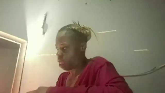 Snapshot of Tishrella6 chatting on 04.19.26 Tishrella6 online show from 04.19.26