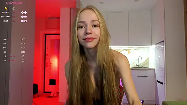 BritaKiss online show from 10.13.25