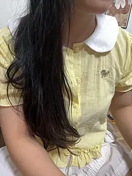 Snapshot of kem_2000 chatting on 10.03.25 kem 2000 online show from 10.03.25